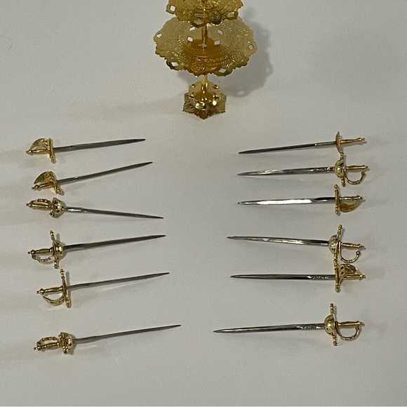 Vintage Toledo Cocktail Appetizer 12 Sword Set - Picture 6 of 6